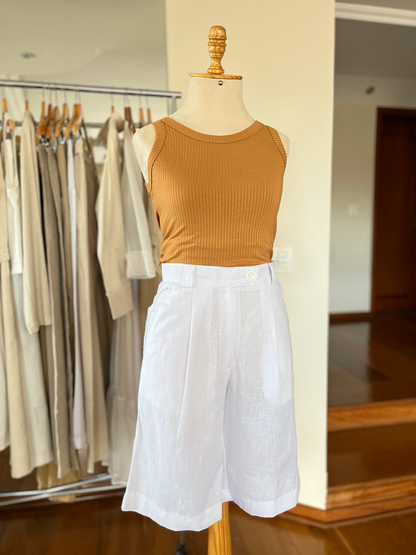 REGATA CANELADA COM DECOTE ARREDONDADO